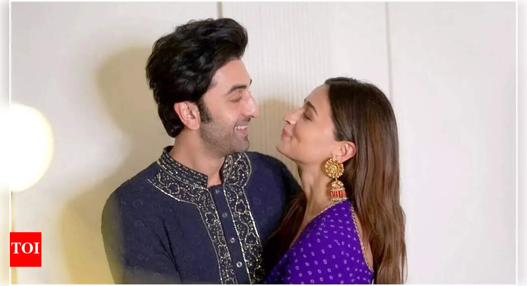 Alia Bhatt likes a post defending Ranbir Kapoor against 'womaniser' and 'mumma's boy' labels | Hindi Movie News