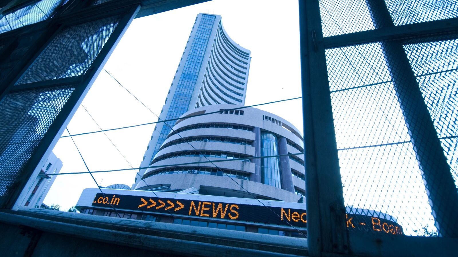 Stocks to buy under ₹100: Experts pick three shares to buy today — 28 February 2025