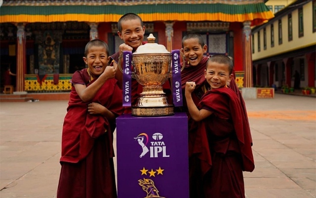 KKR's IPL trophy tour makes historic first visit to Gangtok