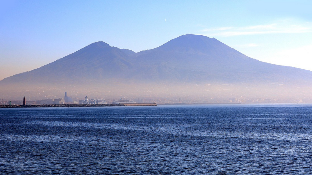 Researchers reveal how Mount Vesuvius eruption turned man's brain into glass